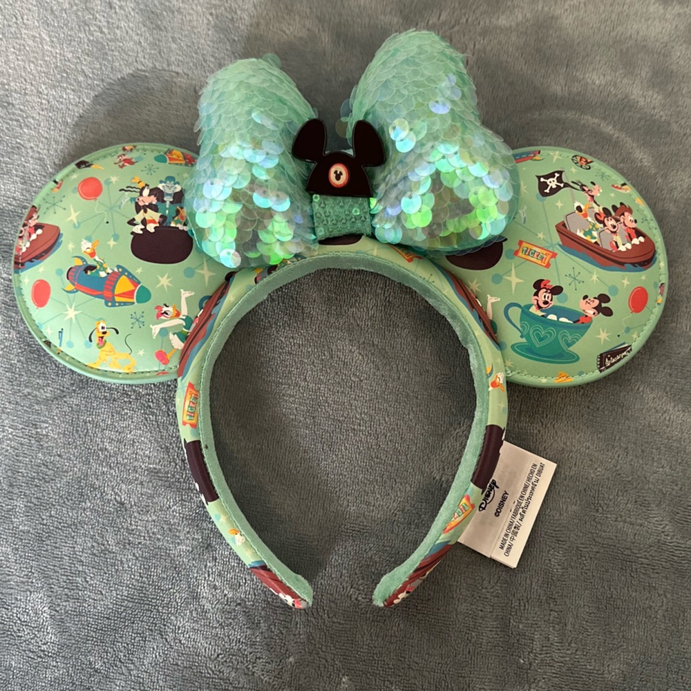 Minnie Mouse Ears, “Play in the Park” with the rides from Magic Kingdom!